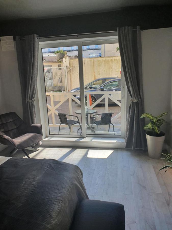 River View Apartment Suite Корк Екстериор снимка